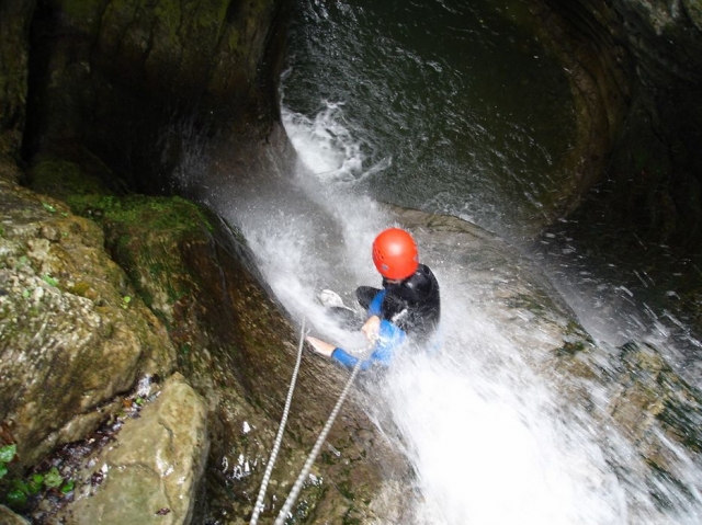  夏蒙尼运动自然溪降万岁